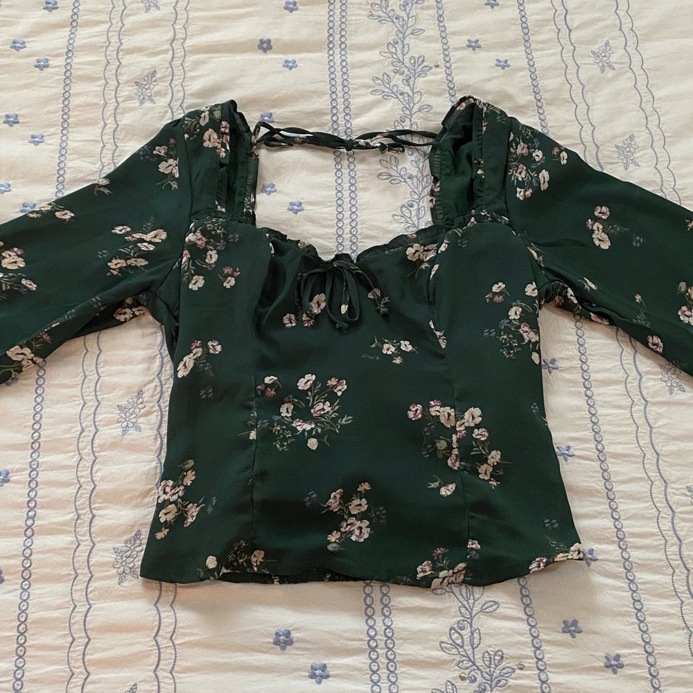 Abercrombie & Fitch Green Floral Longsleeve Top
